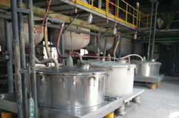 賽朗吊袋離心機(jī)耐用，壽命是同行的2倍以上，采購(gòu)劉經(jīng)理又得到了老板的認(rèn)可。